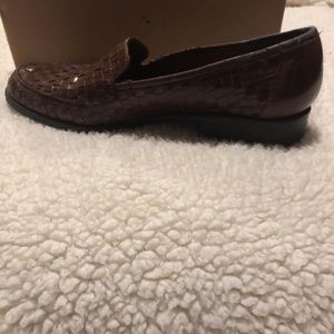 leather upper man made outsole women's shoes
